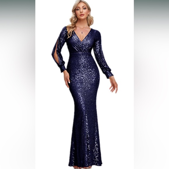 Dresses & Skirts - Sequined Mermaid V Neck Long Slit Sleeve
